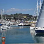 Apartment Centralissimo Trilocale Atena Inclusa San Benedetto del Tronto